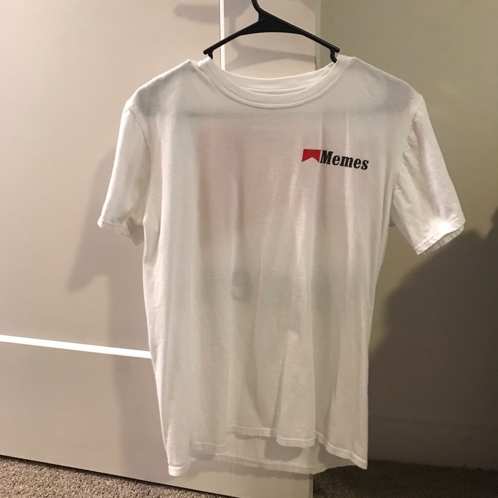 “Memes” graphic tee